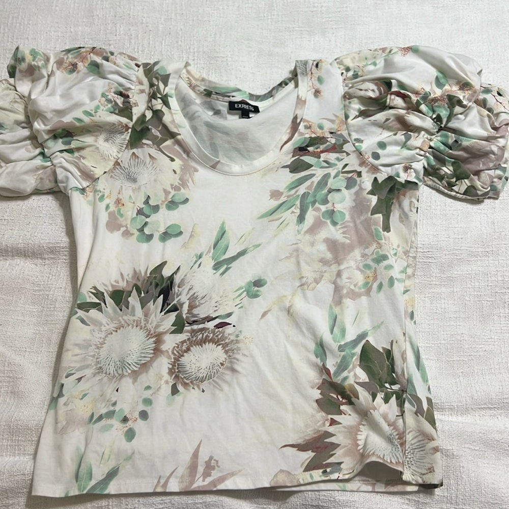 Floral Puff Sleeve Blouse